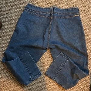 Levi's Pants - Levi’s stretch capris Levi's Pants - Levi’s stretch capris